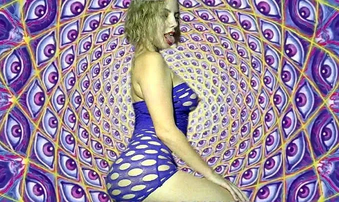 Live sex webcam photo for ChloeEllaaa #7941292