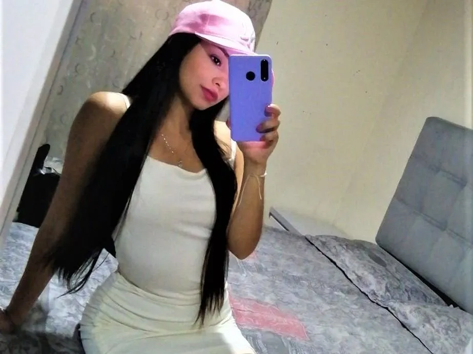 Live sex webcam photo for melany099 #3320813