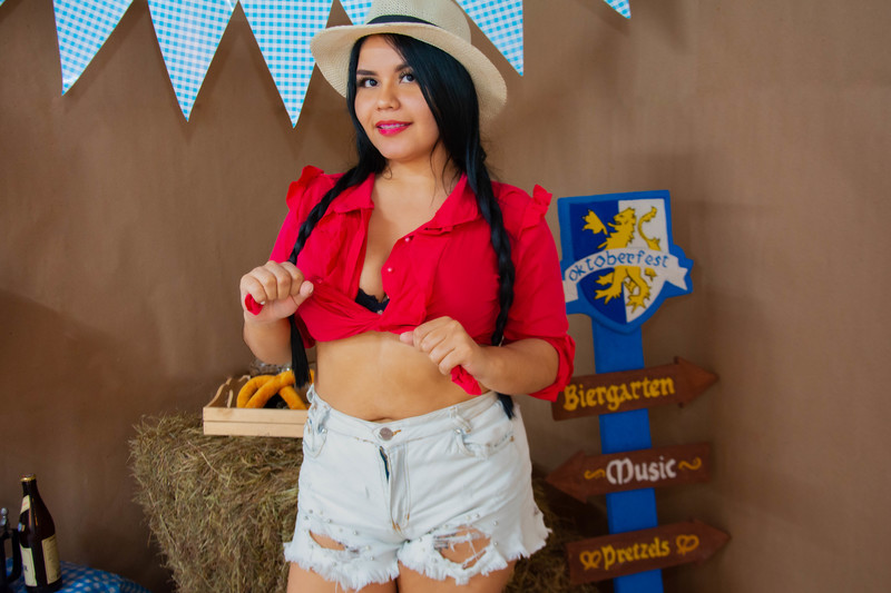 Live sex webcam photo for ShaoyMeller #3536682