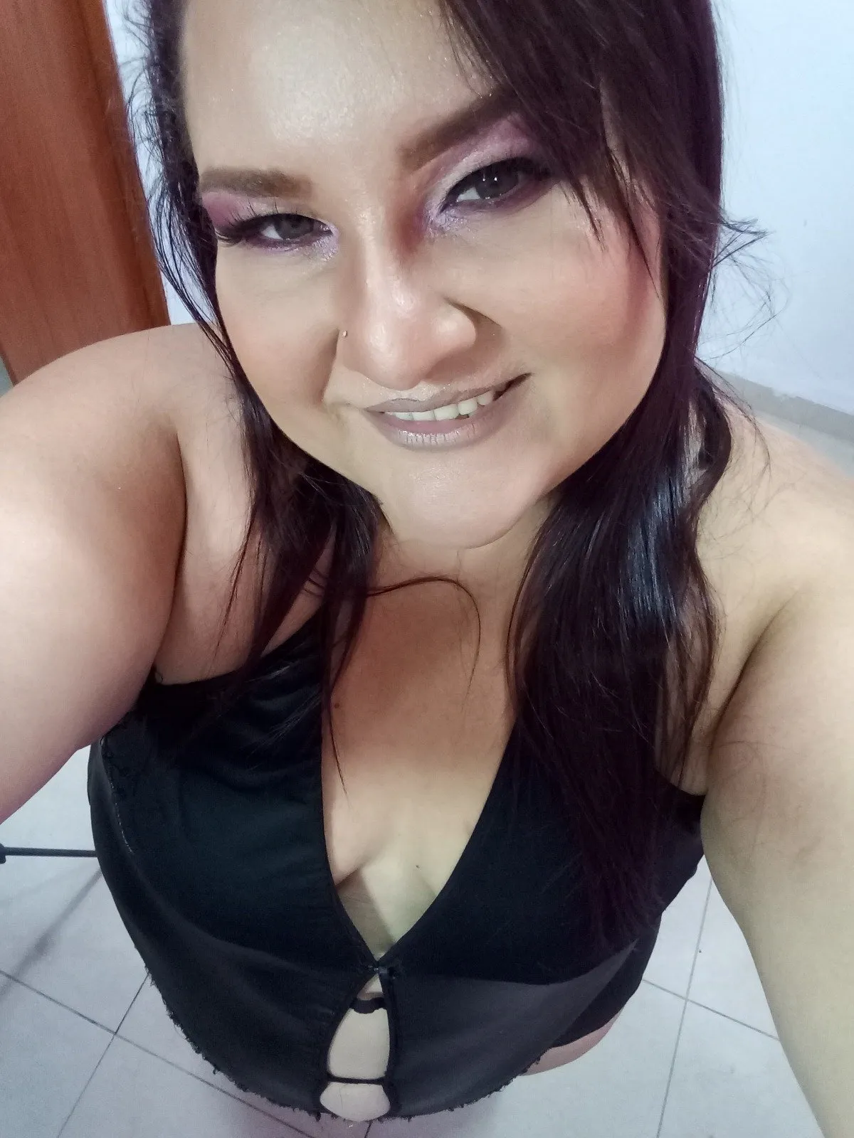 Live sex webcam photo for curvyema21 #7455204