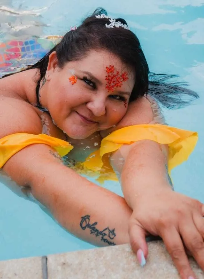 Live sex webcam photo for curvyema21 #7455205