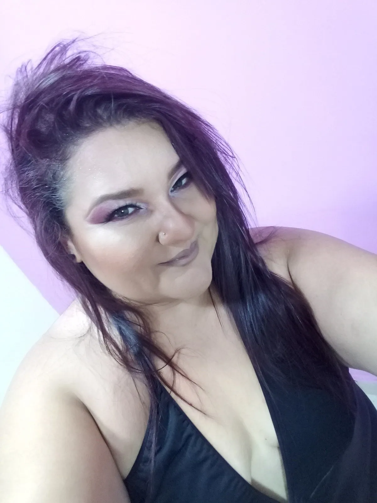 Live sex webcam photo for curvyema21 #7455202