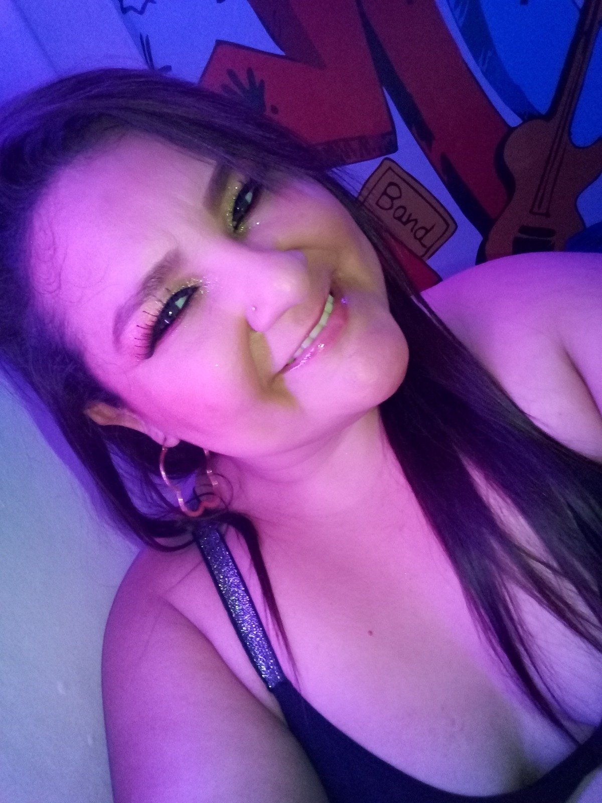 Live sex webcam photo for curvyema21 #7455214