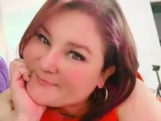 Live sex webcam photo for curvyema21 #6413917
