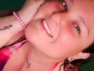Live sex webcam photo for curvyema21 #6968218