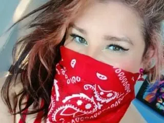 Live sex webcam photo for curvyema21 #6344073