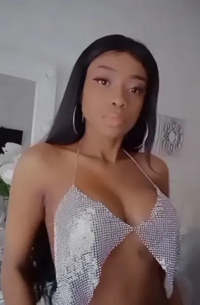 Live sex webcam photo for KimberlyJackzon #3328602