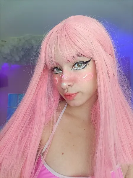 Live sex webcam photo for MaddieWalton #3502472