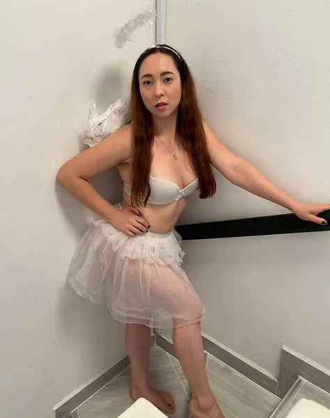 Live sex webcam photo for KatyBakerr #3588764