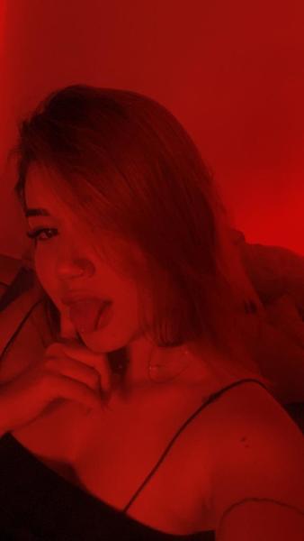 Live sex webcam photo for AmyPeeach #3362442