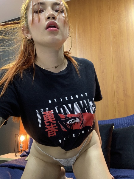 Live sex webcam photo for AmyPeeach #3323408