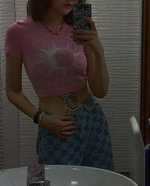 Live sex webcam photo for MinaKawaii #3308405