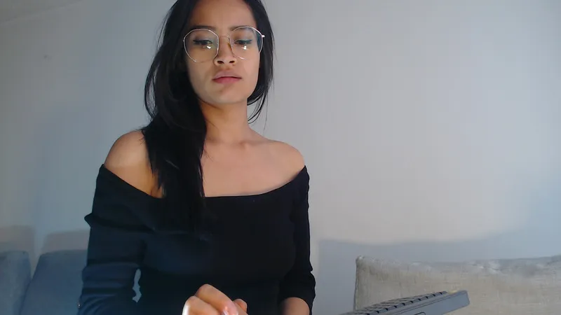 Live sex webcam photo for SOFIABROWN018 #3440837
