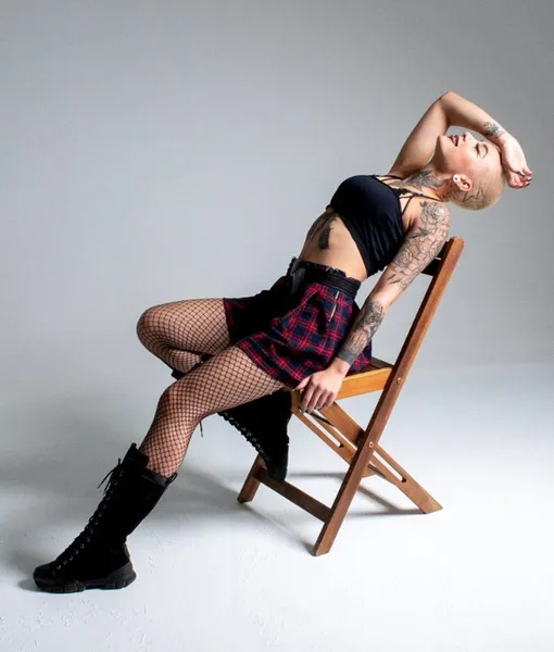 Live sex webcam photo for MollyJoness #3333352