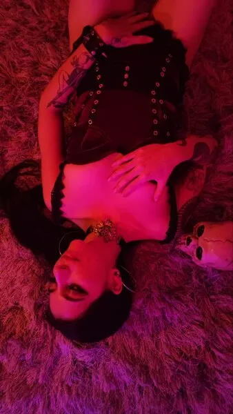 Live sex webcam photo for MusaMerlin #5620820