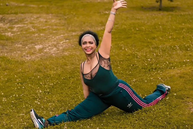 Live sex webcam photo for AinaEbonyMature #3378887