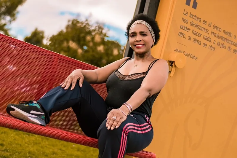 Live sex webcam photo for AinaEbonyMature #3378882