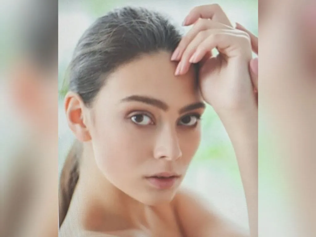 Live sex webcam photo for LindaVandijk #3314537