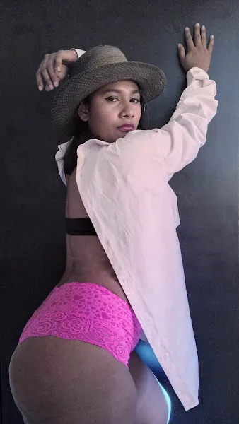 Live sex webcam photo for IvyFloyd #4220174