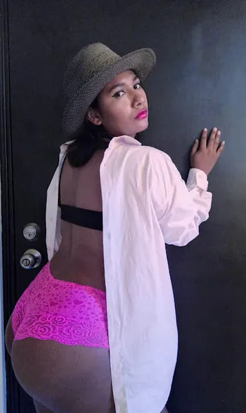 Live sex webcam photo for IvyFloyd #4220171