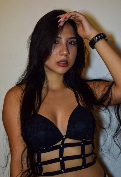 Live sex webcam photo for CASSIEADAMZ #3330078