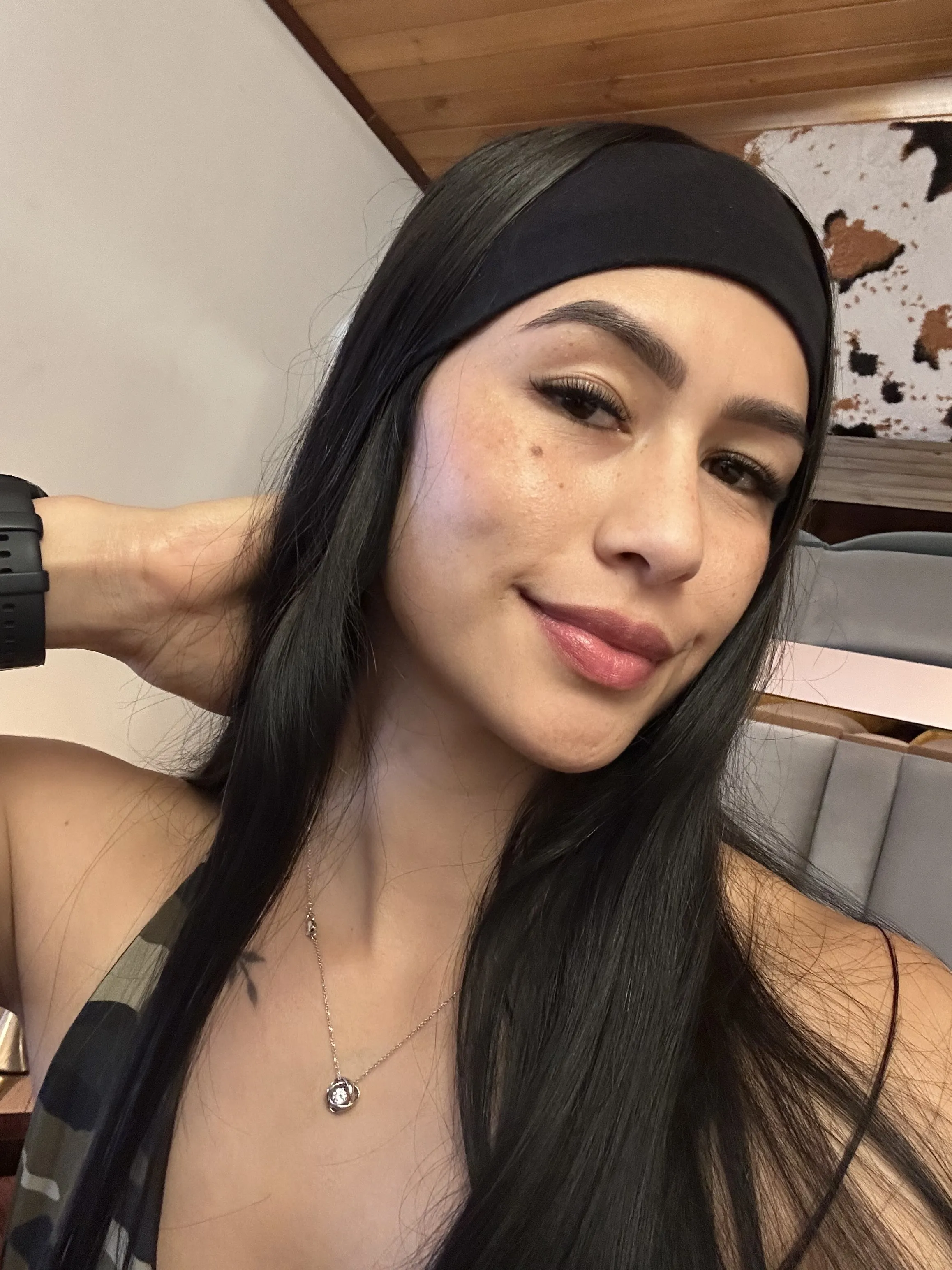 Live sex webcam photo for DulcemiaWalk #7418183