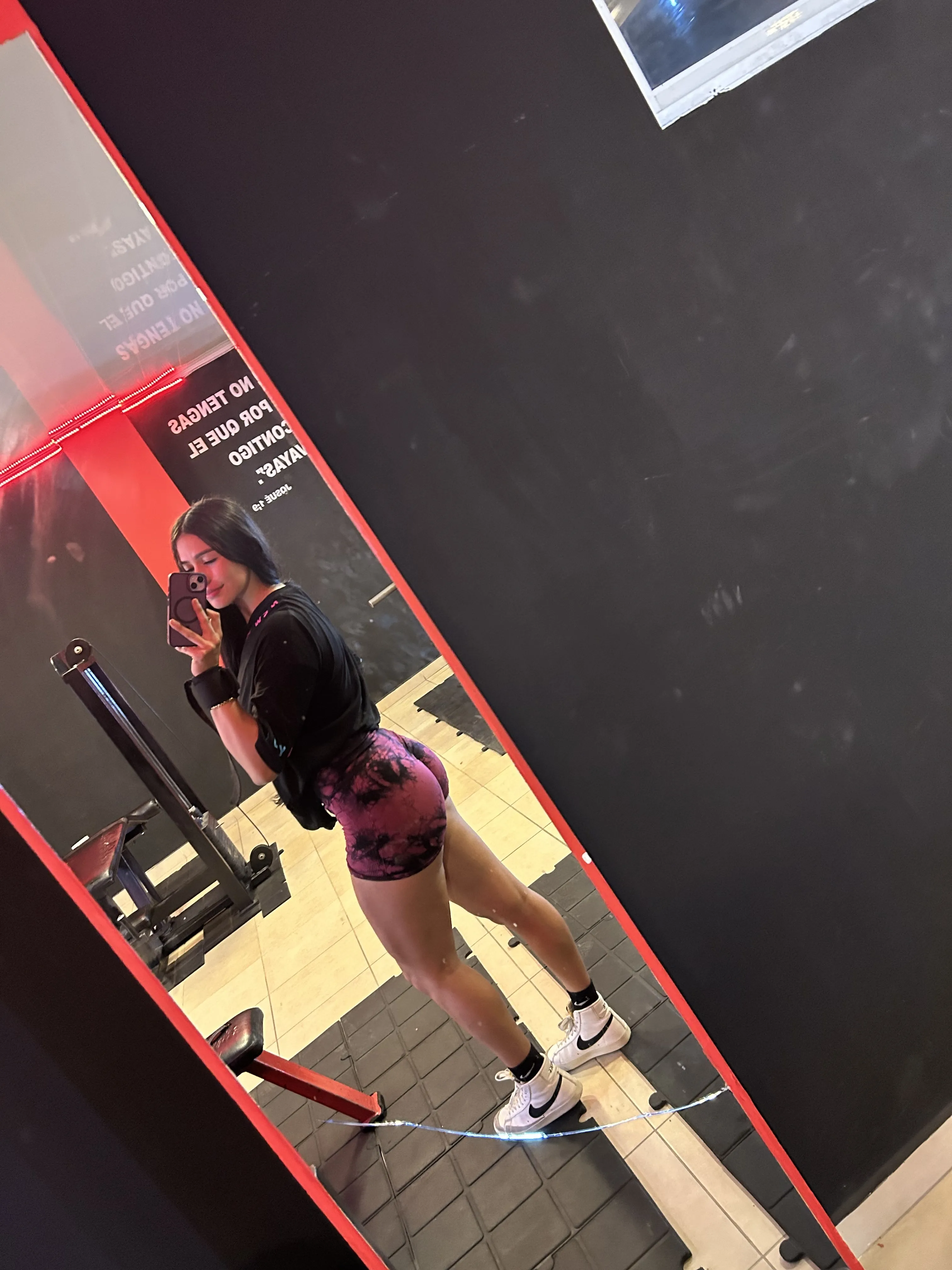 Live sex webcam photo for DulcemiaWalk #7418194