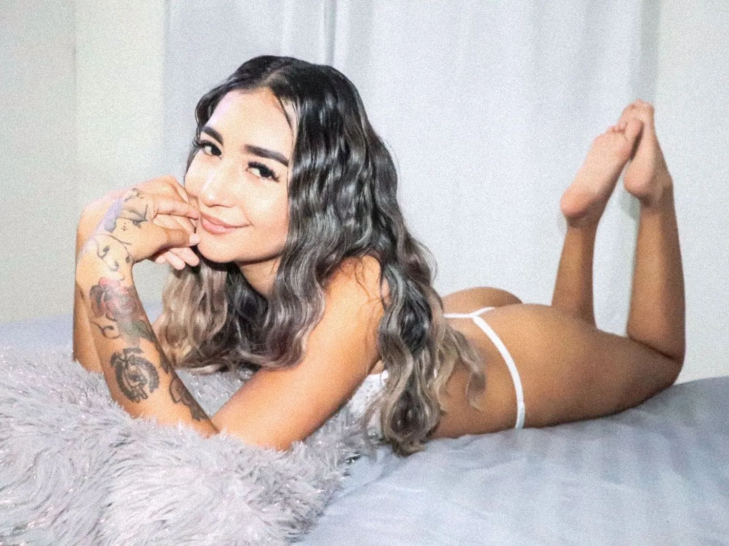 Live sex webcam photo for VioletSmithh #3470420