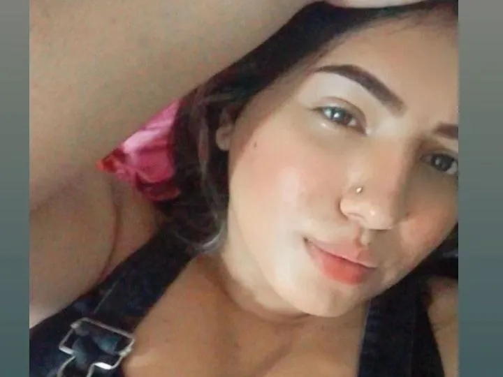 Live sex webcam photo for pervertedgirlss #3500851