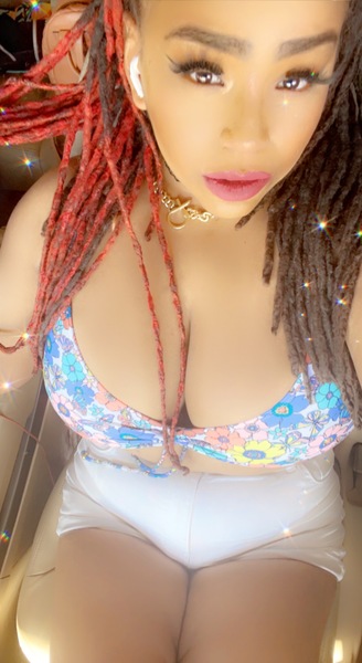 Live sex webcam photo for AshontiWynter #3435539