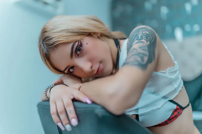 Live sex webcam photo for AbrilHoss #6231640