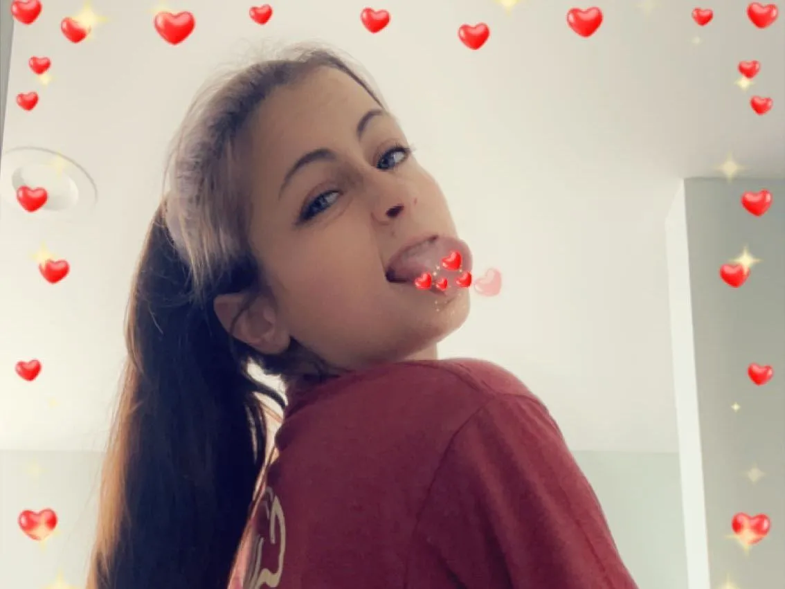 Live sex webcam photo for ChelseaLust #3922984