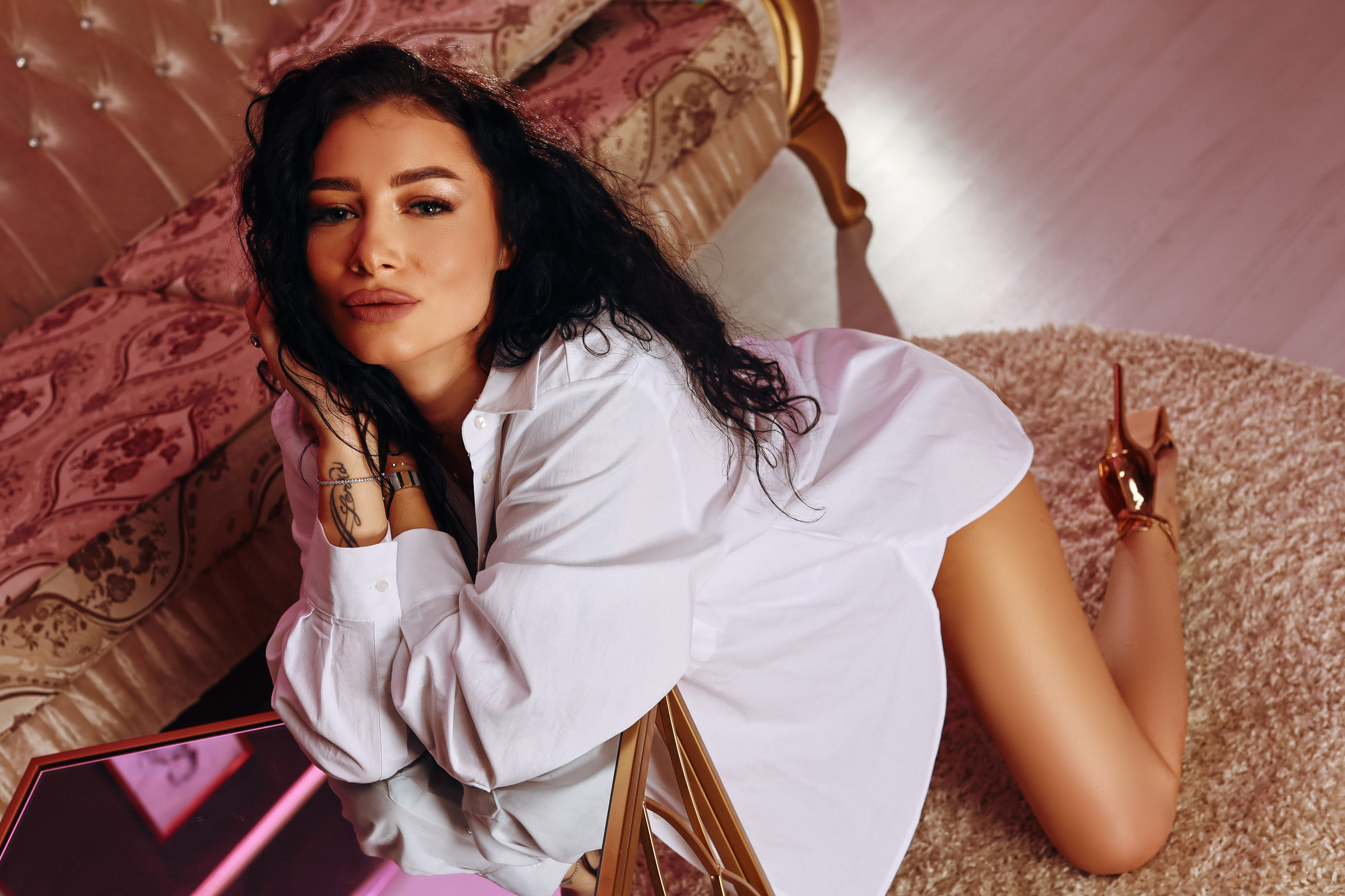 Live sex webcam photo for AngieShaen #7126894