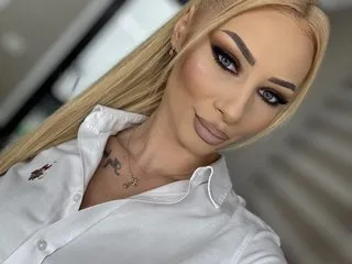 Live sex webcam photo for AngieShaen #8710129