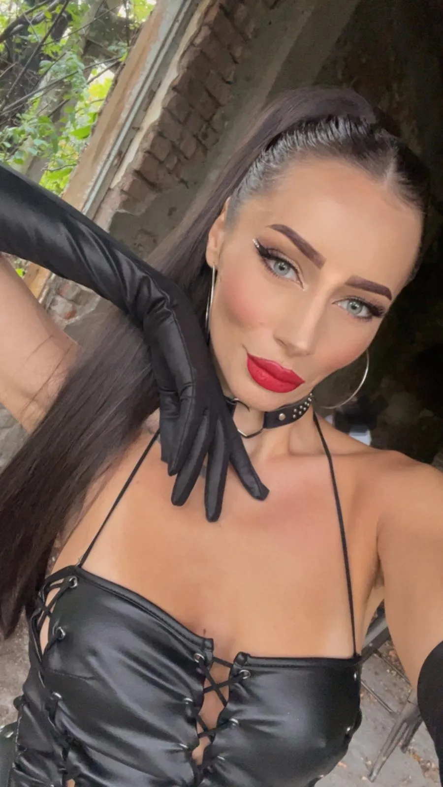 Live sex webcam photo for AngieShaen #7132973