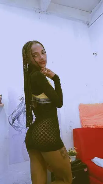 Live sex webcam photo for devielfiorela #5439589