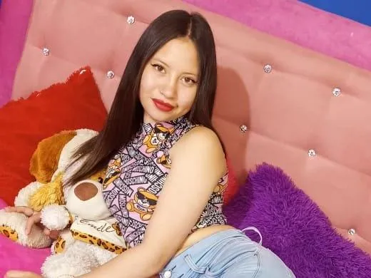 Live sex webcam photo for LADYLINNA18 #3319015