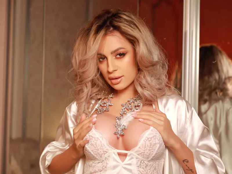 Live sex webcam photo for AvrilScotty #3321540