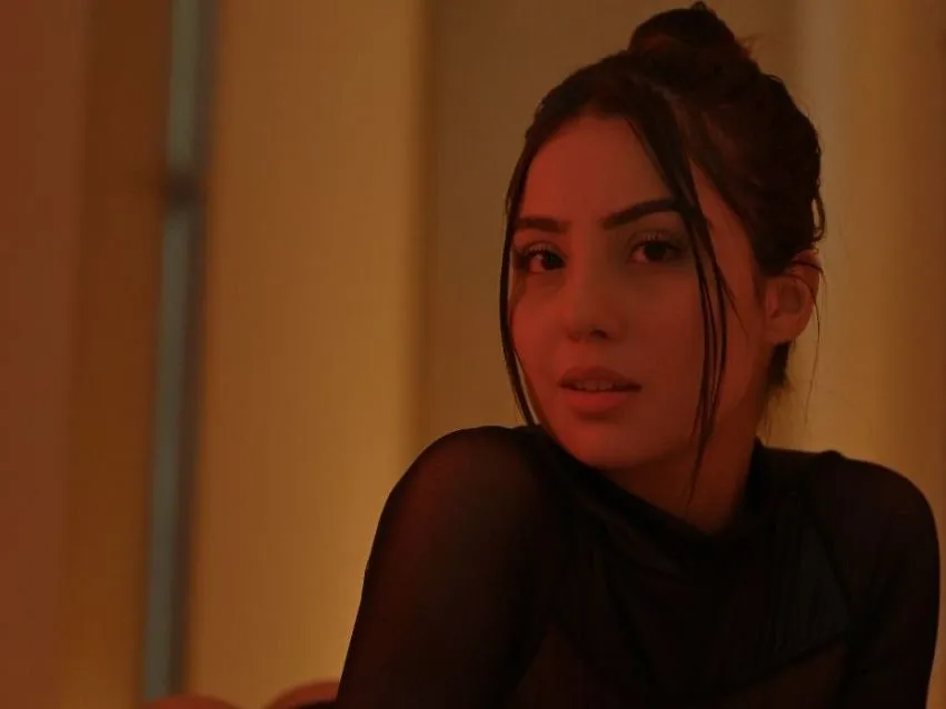 Live sex webcam photo for Michellgiraldo #3974079