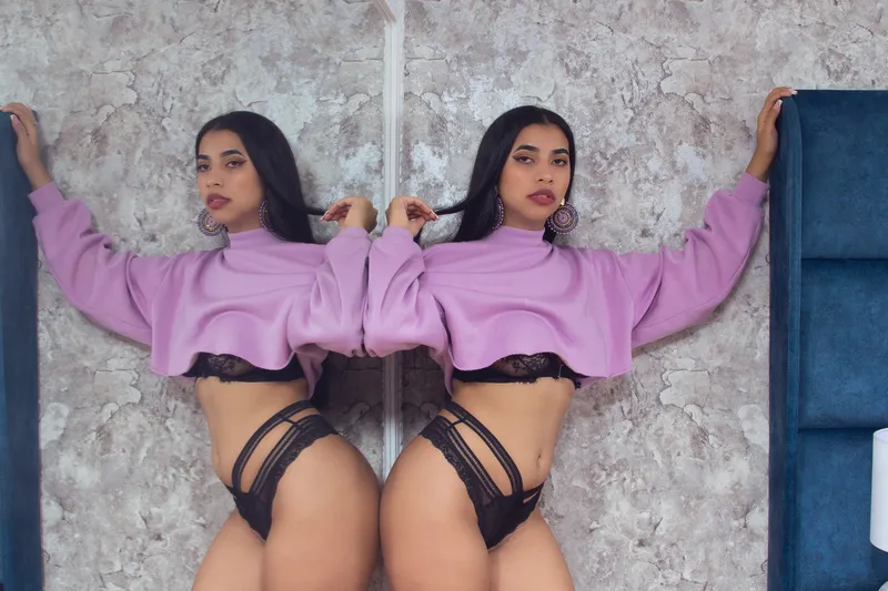 Live sex webcam photo for CamilleRodriguez #3333697