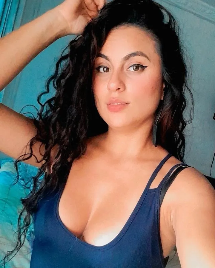 Live sex webcam photo for CarolineJSmith #7880117