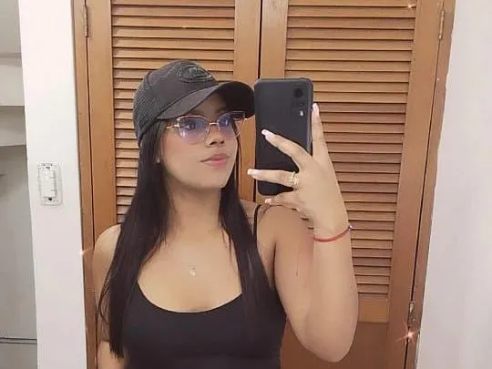 Live sex webcam photo for BlackTaylor01 #3380749