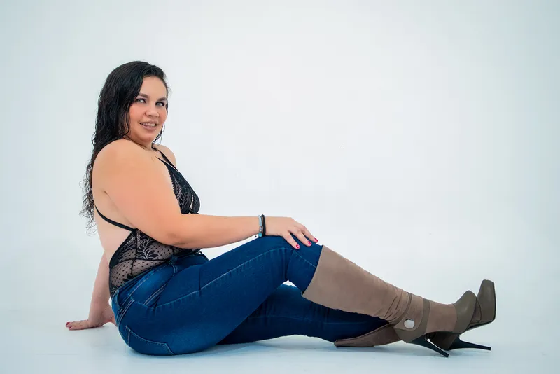 Live sex webcam photo for KittyBluee #3580078