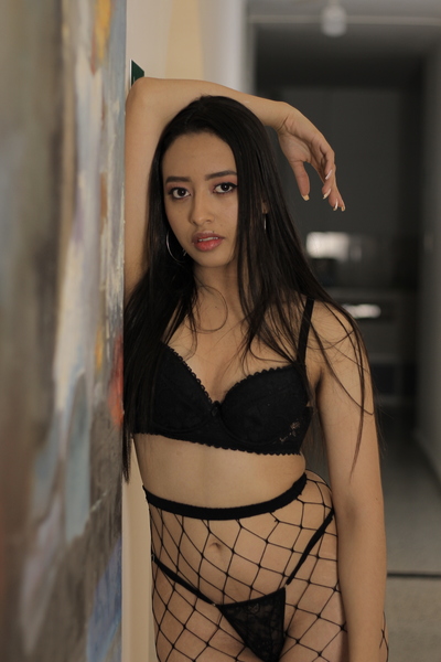 Live sex webcam photo for AlexandraSoto #3444917