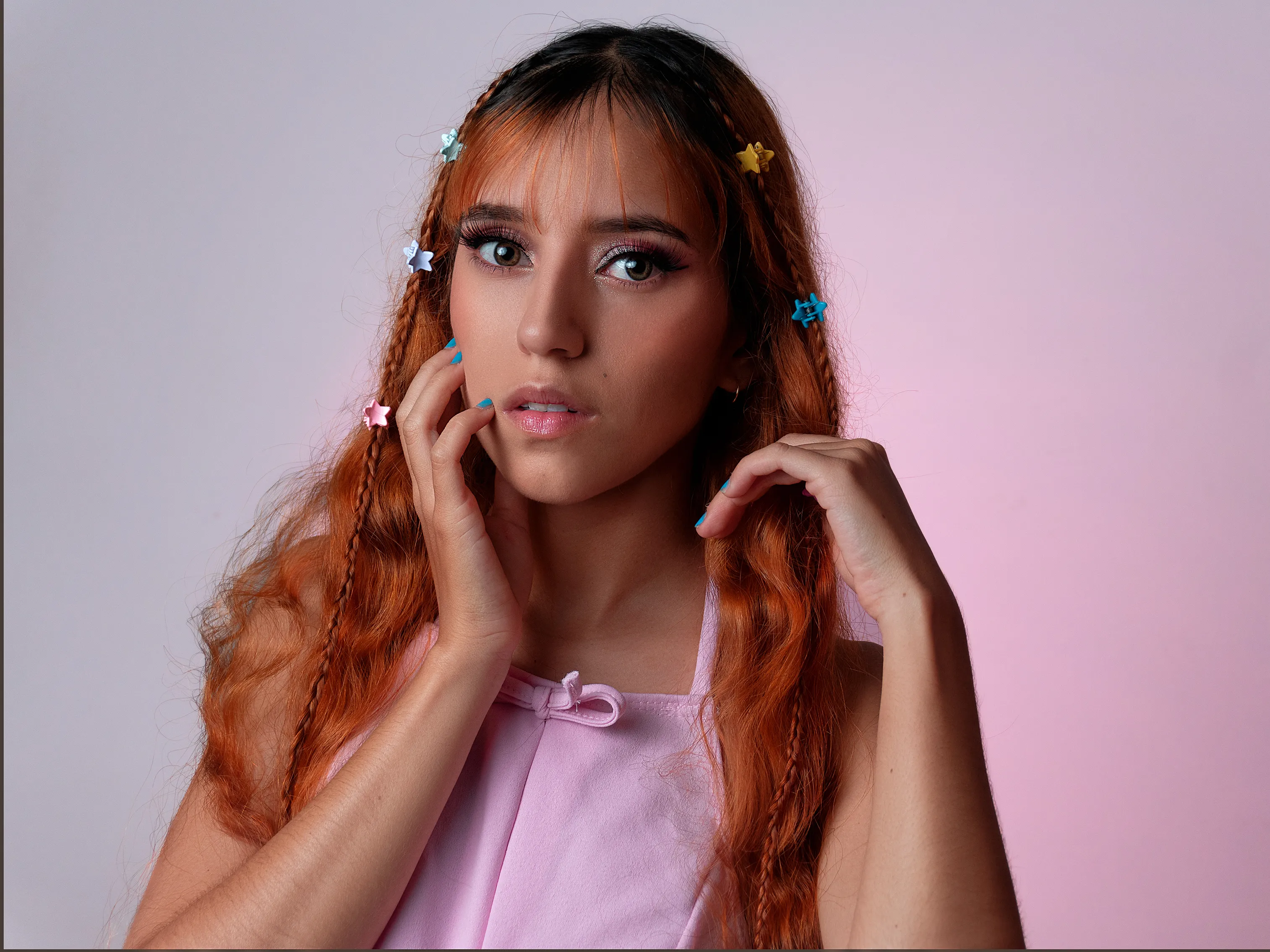 Live sex webcam photo for LeaThomsonn #8098714