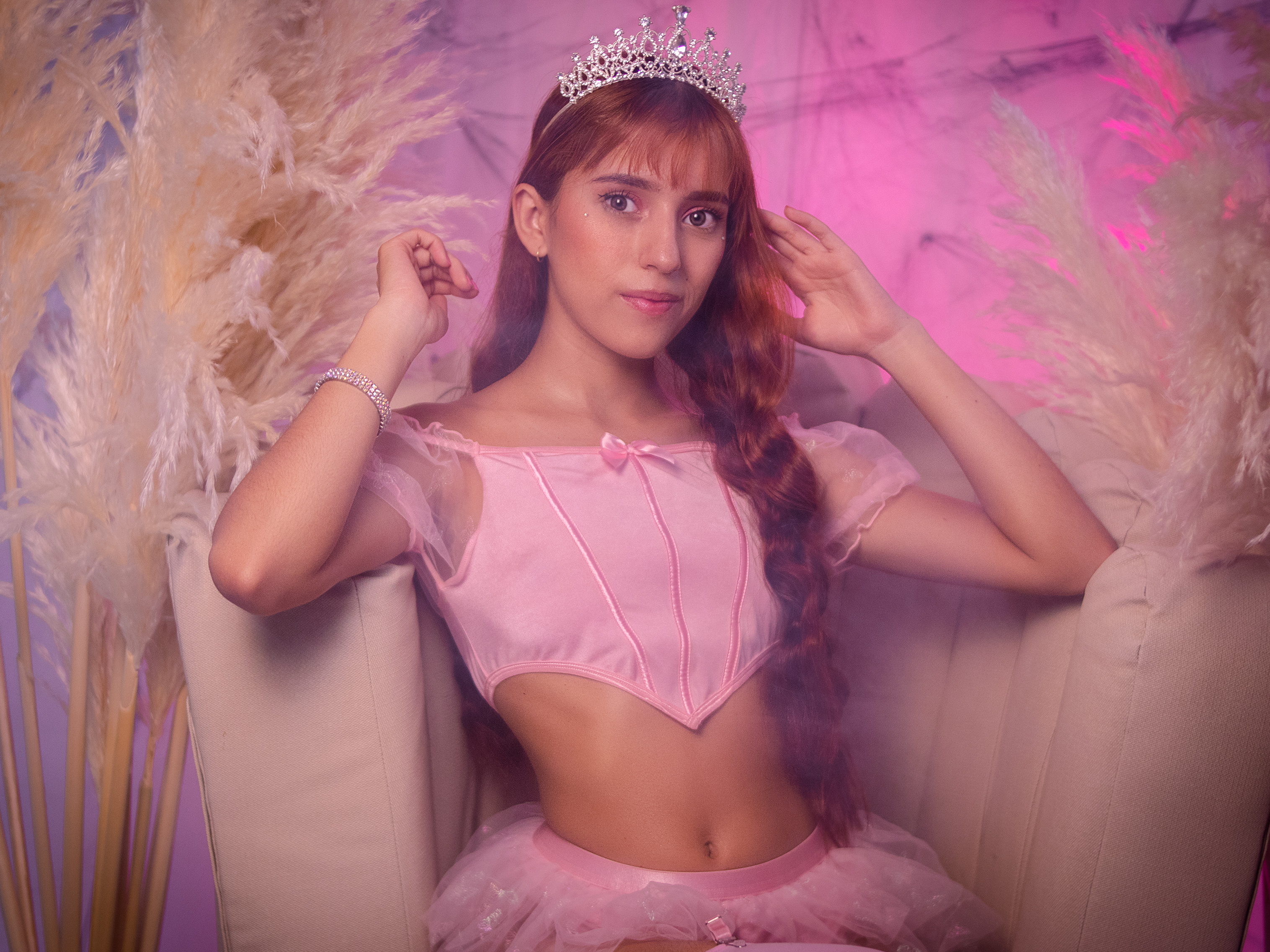 Live sex webcam photo for LeaThomsonn #7278587