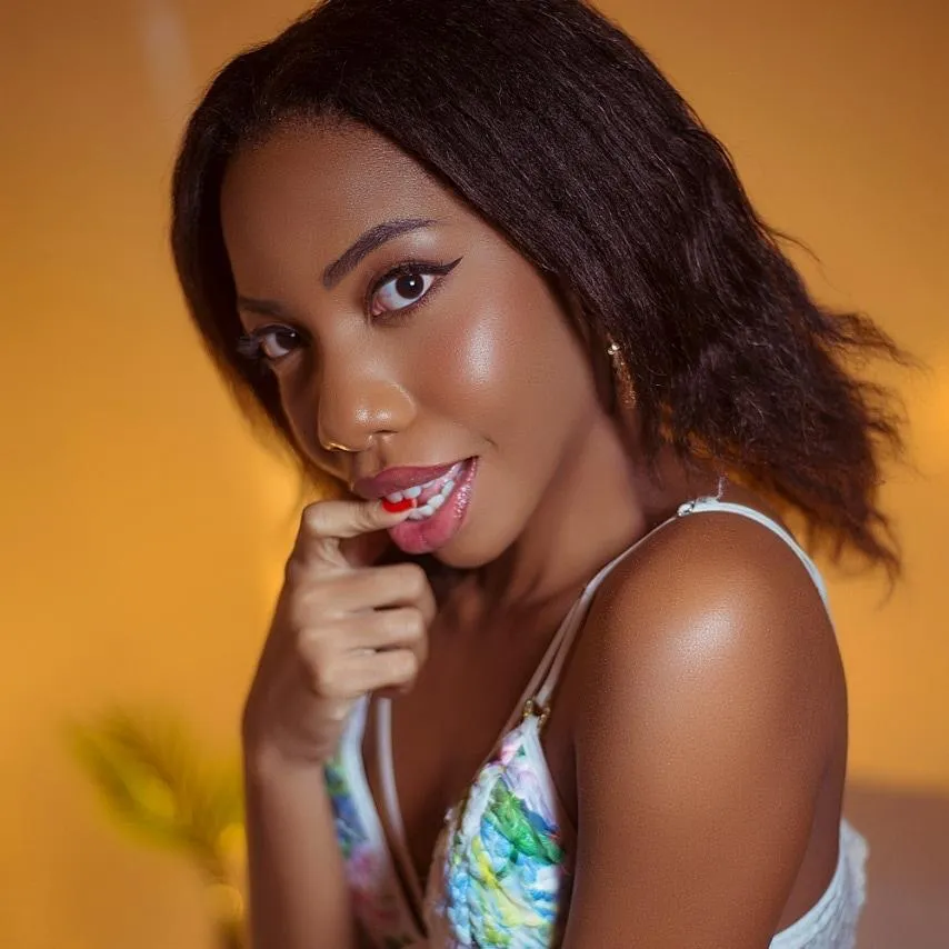 Live sex webcam photo for MeganBarcos #7910959