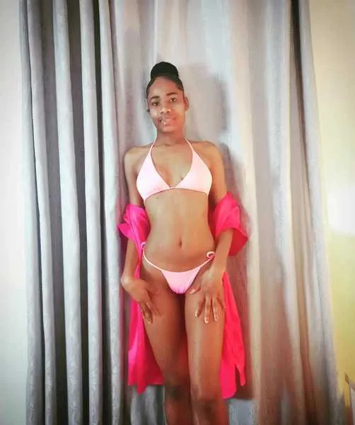 Live sex webcam photo for MalaHilton #3329460