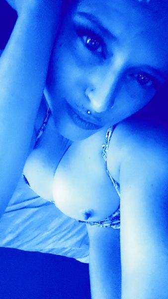 Live sex webcam photo for MckenzieMcCullars #3369222