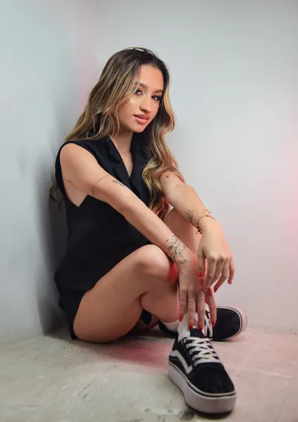 Live sex webcam photo for AntonellaHans #4202159
